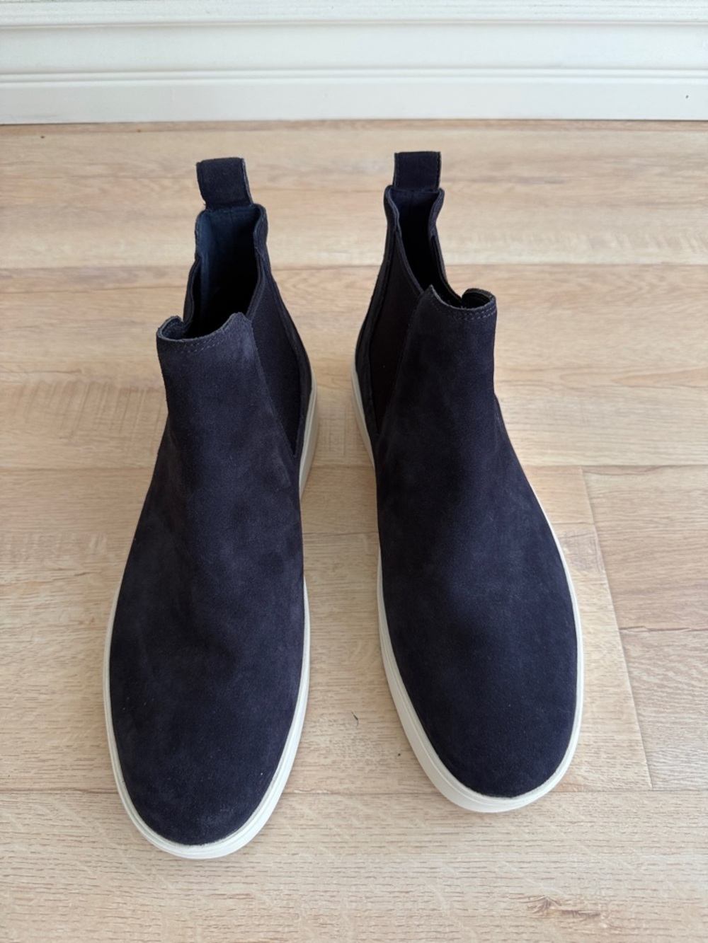 Vince Boots Men’s  Slip-On Suede Navy Blue. Size 10 NEW!